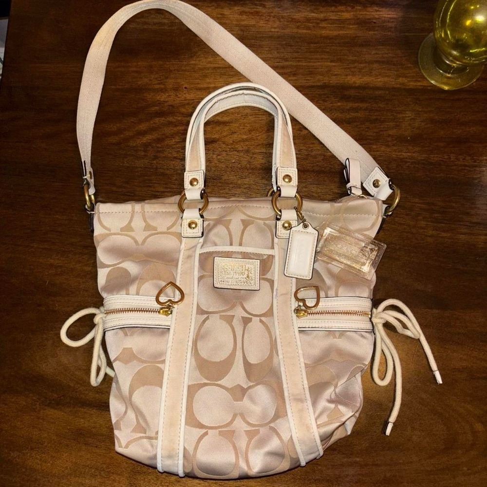 Coach Cream and Tan Shoulder Bag